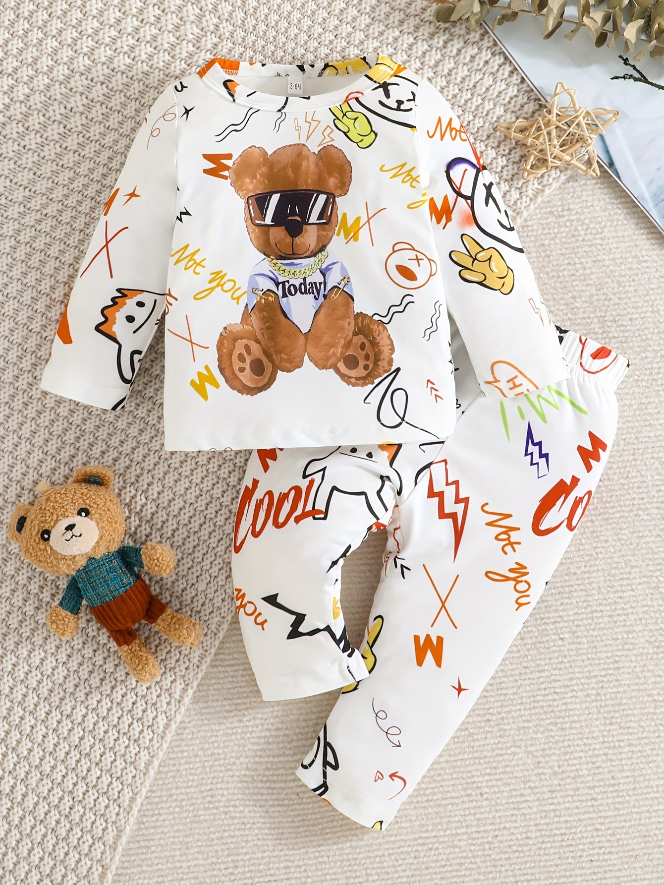 Toddler Baby Boy's Stylish Bear Cute Animal Letter Graffiti Print Outfits - Kid's Sweatshirt Pants Set For Spring And Autumn