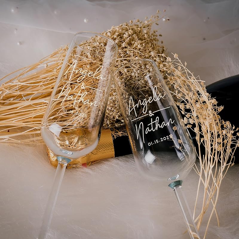 Personalized Wedding Champagne Flutes for Bride and Groom - Set of 2, 7 oz, 2 Designs - Champagne Glasses for Engagement with Your Names and Date - D1
